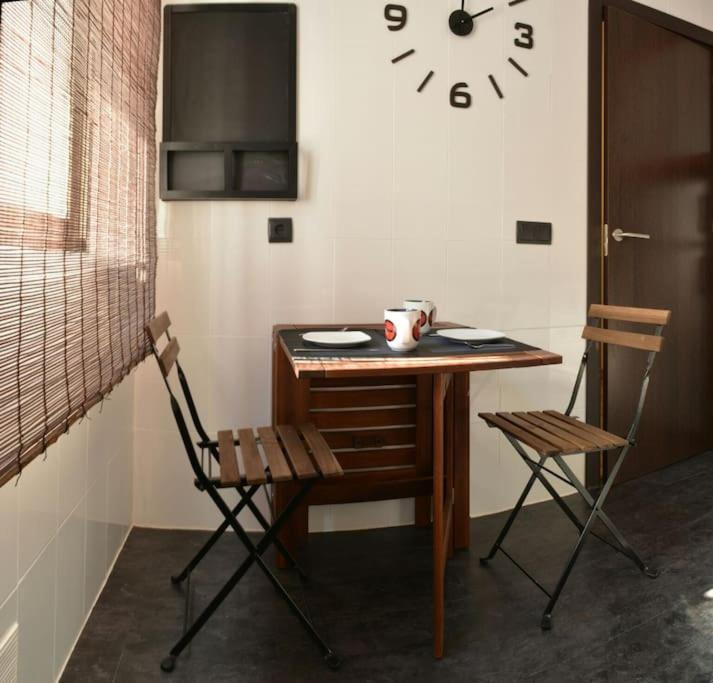 Bonito Ap Centrico Patio Wifi Parking Gratis. Apartment *