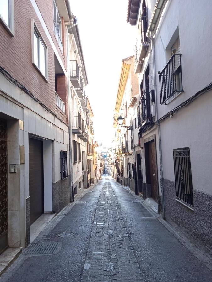 Bonito Ap Centrico Patio Wifi Parking Gratis. * Grenade